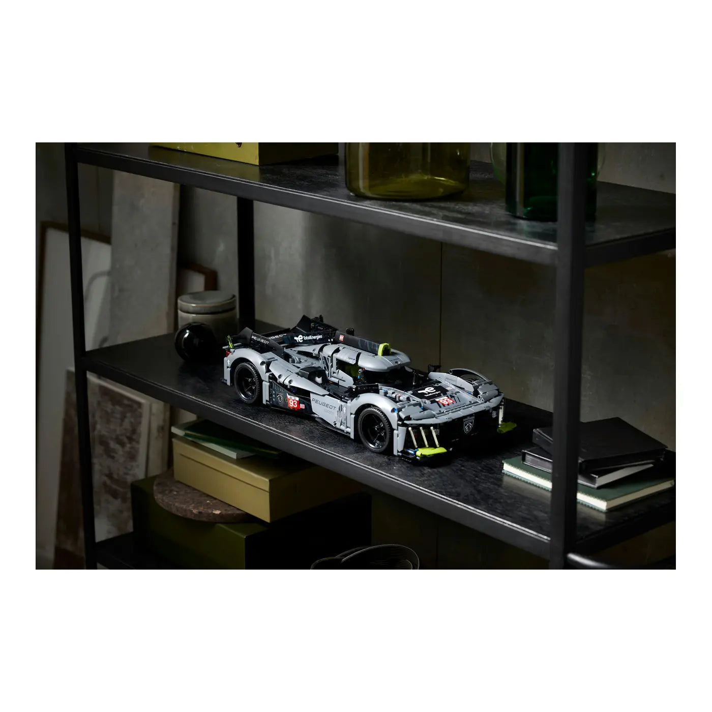 LEGO® Technic 42156 PEUGEOT 9X8 24H Le Mans Hybrid Hypercar